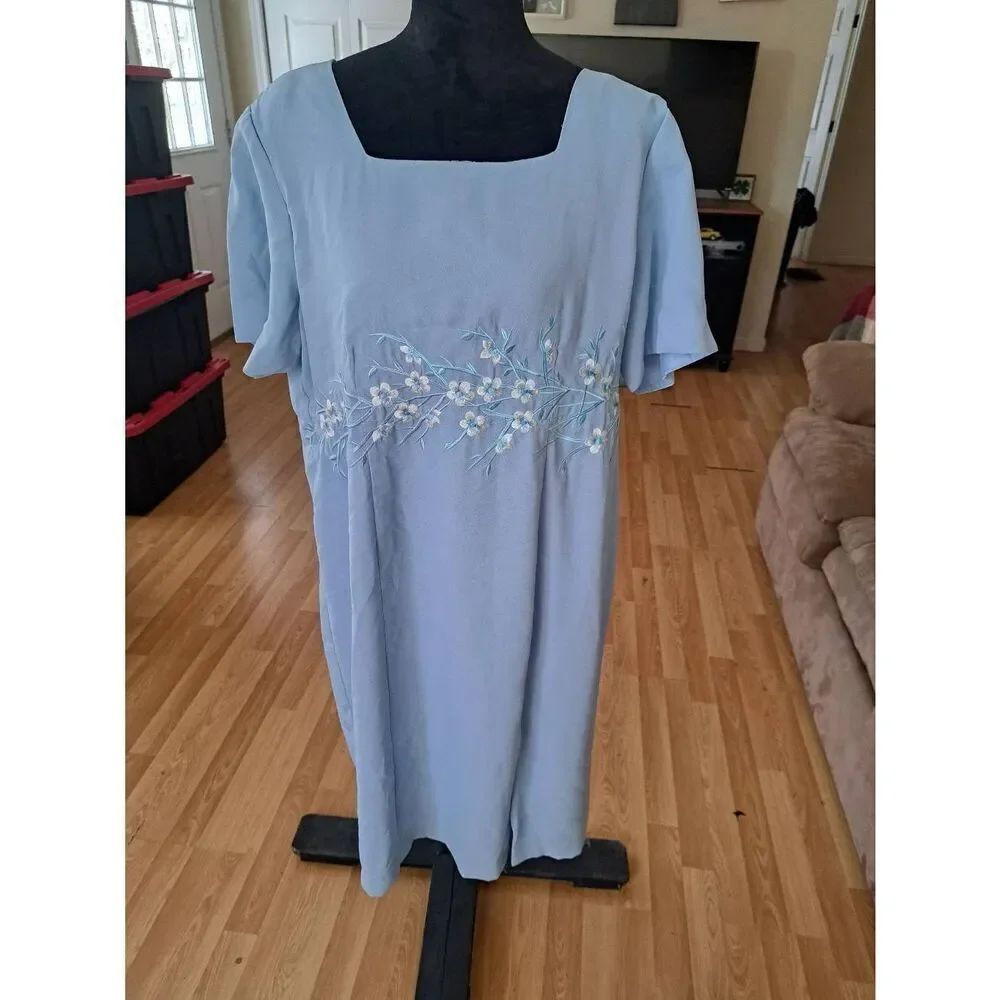 Vintage 16W Ultra Dress New York Blue White Floral Square Neck Lined Midi Dress